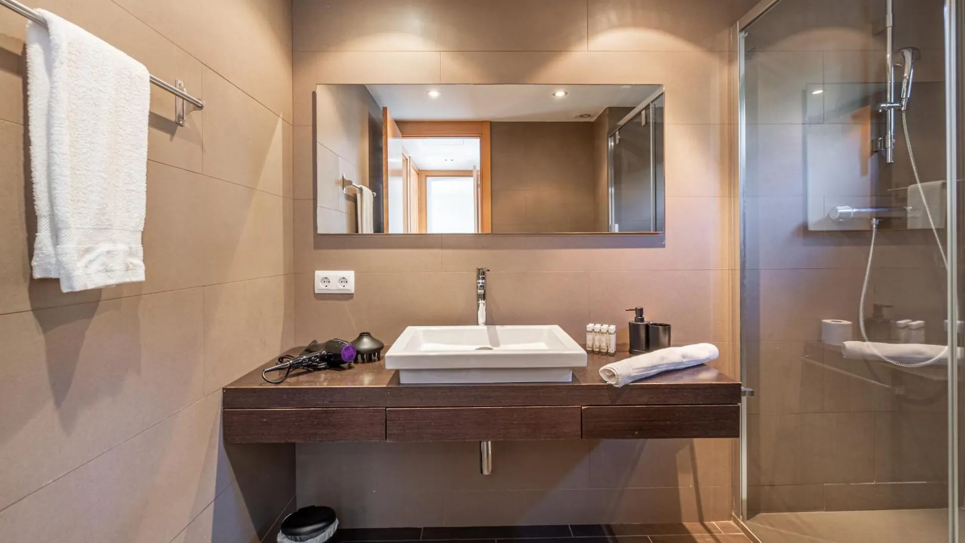 Nc Apartments 201 Moli Blau - 4 Pax Roses