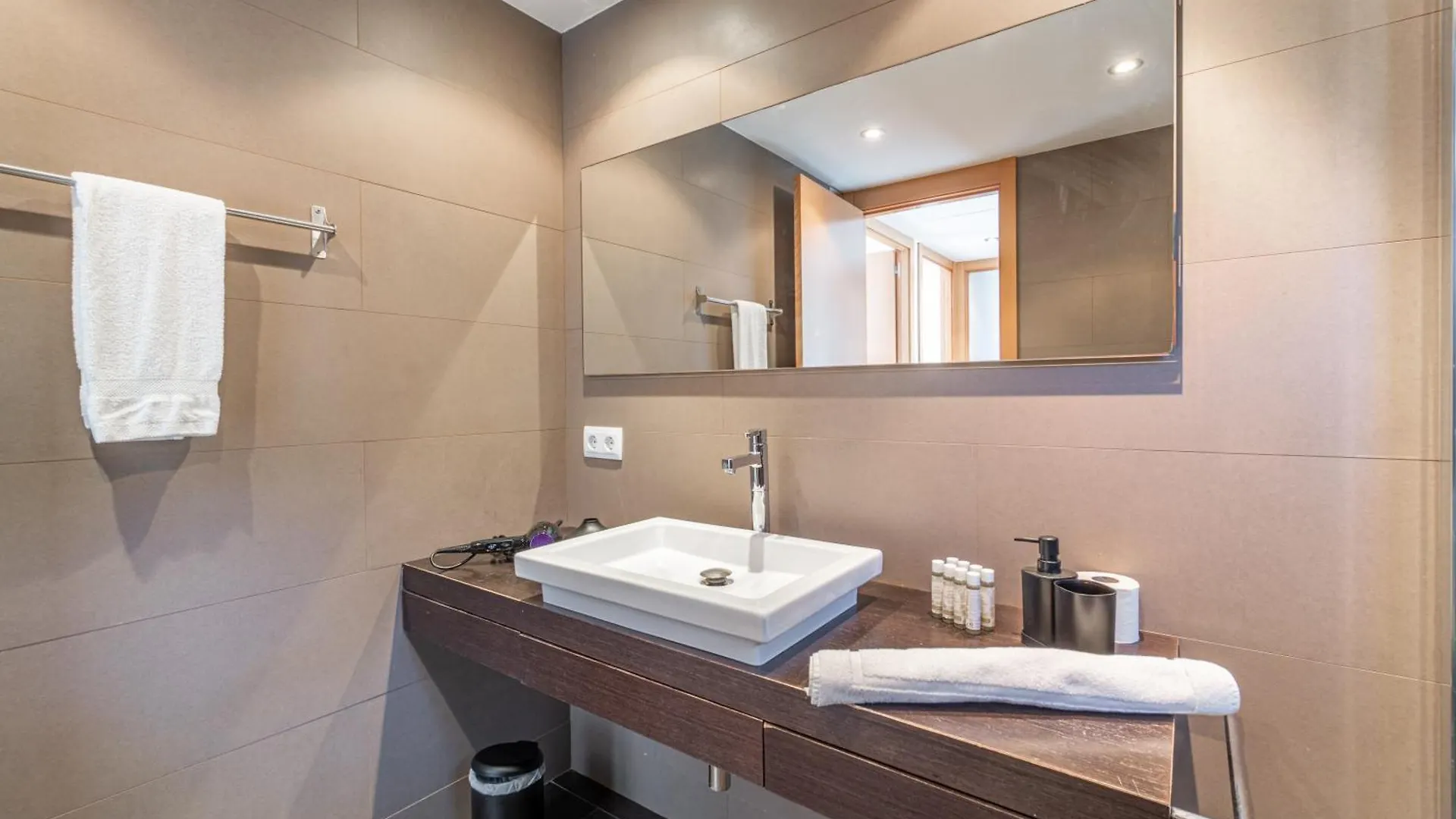 Nc Apartments 201 Moli Blau - 4 Pax Roses